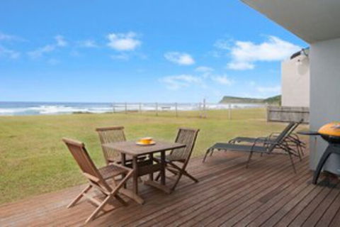 La Plage - Tourism Caloundra 0