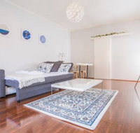 Vibrant And Colorful Apartment In Dollspoint - Tourism Caloundra