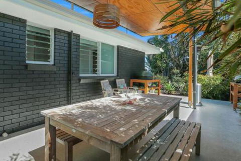 Perfect For Pets Sunrise Beach - Tourism Caloundra 0