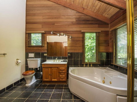 Magnetic Effect - Tourism Caloundra 4