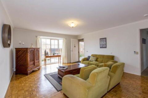 PERFECT On PYMBLE AVE - Tourism Caloundra 2