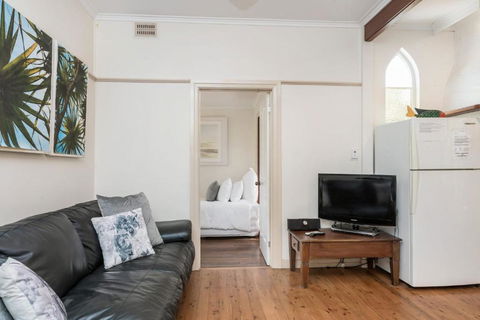 A SWEET ESCAPE Byron Surf Cottage Walk To Byron - Tourism Caloundra 4