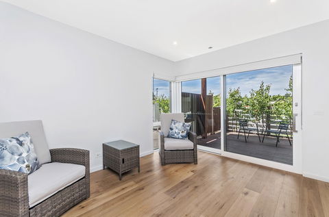 Absolute - Tourism Caloundra 5