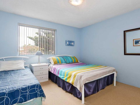 8 The Helm 22 Voyager Close Hear The Waves From Shoal Bay Beach - Tourism Caloundra 5