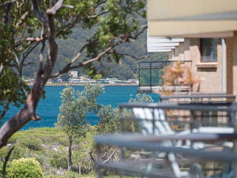 11 Shoreline 1 Intrepid Close Cosy Unit Within Walking Distance To The Water - Tourism Caloundra 1