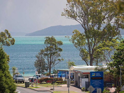 11 Shoreline 1 Intrepid Close Cosy Unit Within Walking Distance To The Water - Tourism Caloundra 2