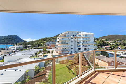 Barrington Unit 814 / 43 45 Shoal Bay Road - Tourism Caloundra 1