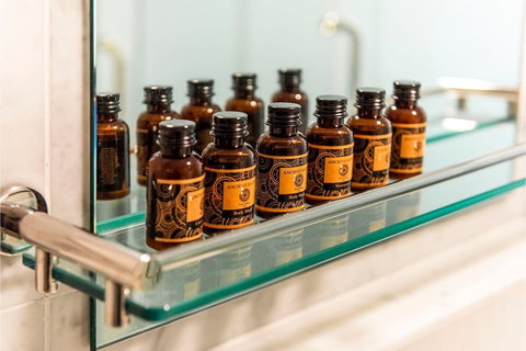 Modern Room With Rooftop Terrace Located Centrally - Tourism Caloundra 5