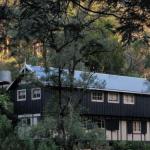 Walhalla Coach House - Tourism Caloundra 0