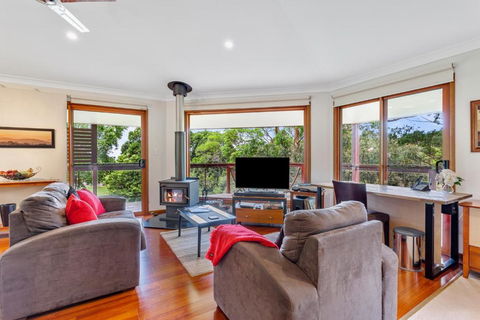 Ravensbourne Escape Tree Tops - Tourism Caloundra 6