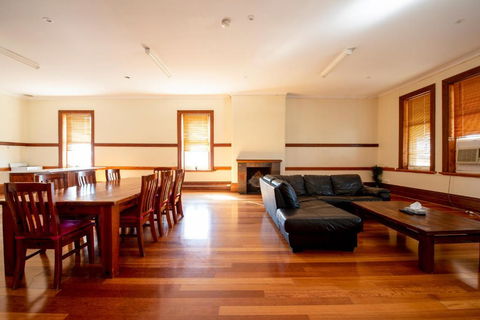 City Centre Motel Hotel - Tourism Caloundra 2
