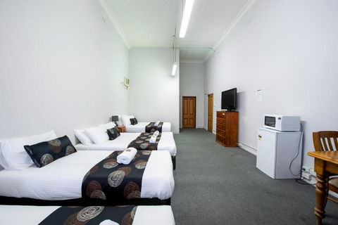 City Centre Motel Hotel - Tourism Caloundra 4