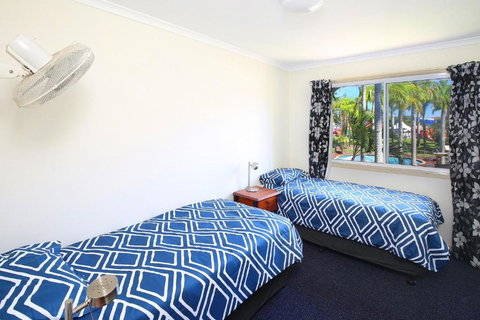 Resort Style The Oasis Resort Villa 7 2 Landsborough Pde - Tourism Caloundra 6