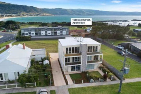 SEA NOOK Seconds From The Beach - Tourism Caloundra 2