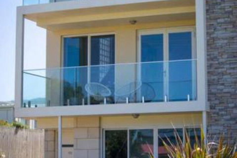 SEA NOOK Seconds From The Beach - Tourism Caloundra 6