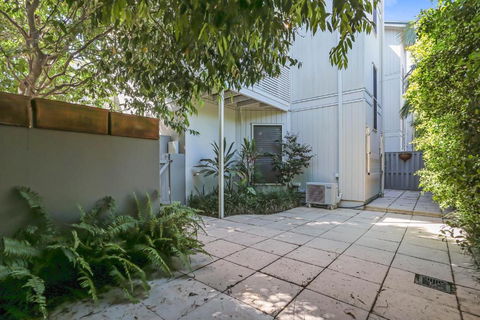 Privacy By The River Noosaville - Tourism Caloundra 1