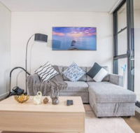 Bright  Modern 2bed 2bath APT With Parking - Tourism Caloundra
