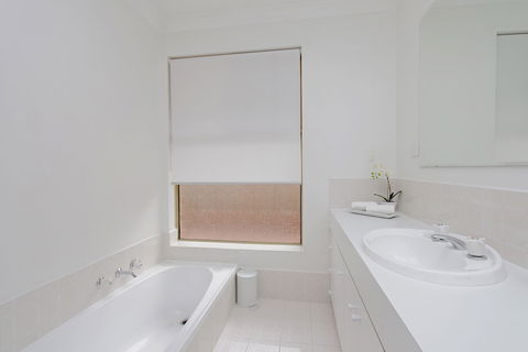 Alexandra Villa - Tourism Caloundra 3