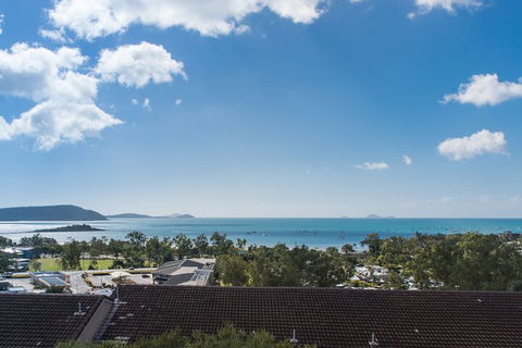 Getaway Ocean Views - Tourism Caloundra 7