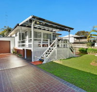 Lakeside Cabin  House - Tourism Caloundra