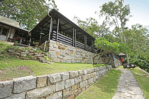 Sydney, Pittwater Eco YHA - Tourism Caloundra 4