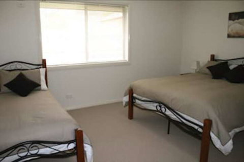 Breakaway Apartments - Tourism Caloundra 4