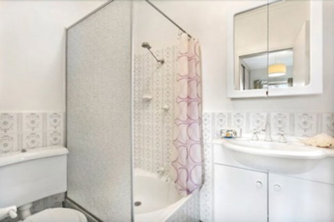 The Apartment Service CLIFT - Tourism Caloundra 2