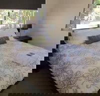 10 Blackwood Retreat