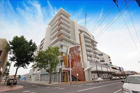 Sub Penthouse On Barkly Street - Tourism Caloundra 1
