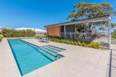 29 Birch Crescent Cowes - Tourism Caloundra 4