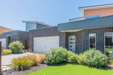 29 Birch Crescent Cowes - Tourism Caloundra 2