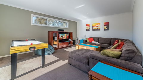 House On 37 Barramundi Near Smiths - Tourism Caloundra 5