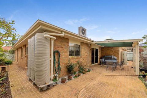 2 / 3 Wyndham AveCowes - Tourism Caloundra 4