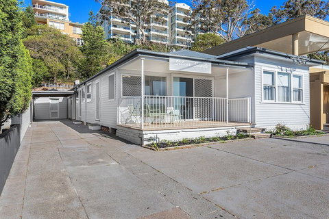 Victoria Parade 29B - Tourism Caloundra 1