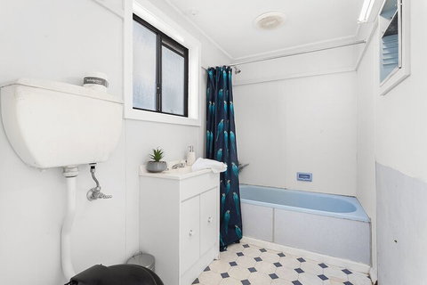 Victoria Parade 29B - Tourism Caloundra 2