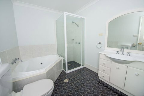 Ajax Avenue 2 / 35 Nelson Bay - Tourism Caloundra 4