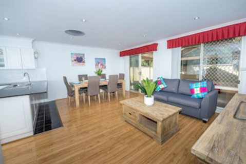Ajax Avenue 2 / 35 Nelson Bay - Tourism Caloundra 0