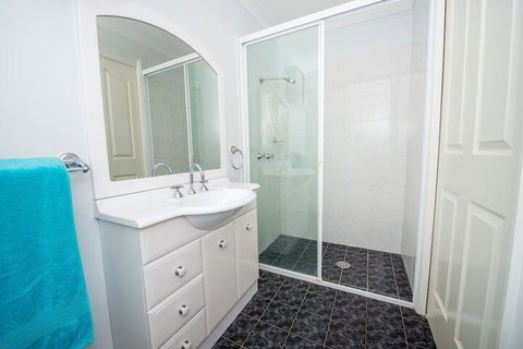 Ajax Avenue 2 / 35 Nelson Bay - Tourism Caloundra 3