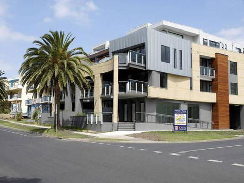 Cscape Beachfront Apartments - Tourism Caloundra 1