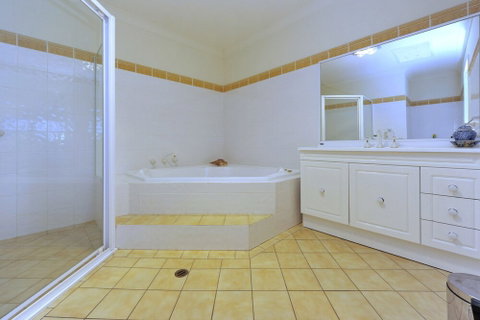 Marine Dr 2 / 70 Fingal Bay - Tourism Caloundra 1