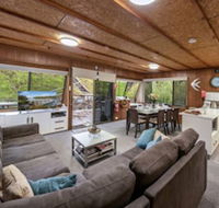 Boats And Bedzzz Houseboat Stays  Renmark River Villas - Tourism Caloundra