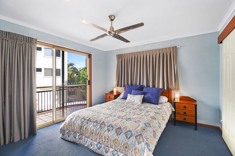 Vaai Moana - 5/10 Oriole Avenue - Tourism Caloundra 2