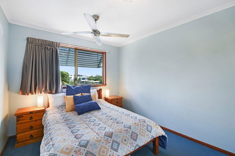 Vaai Moana - 5/10 Oriole Avenue - Tourism Caloundra 0