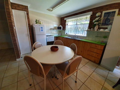 Ocean Beach Chalet 15 - Tourism Caloundra 5