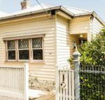 Simmers Serviced Apartments - Tourism Caloundra