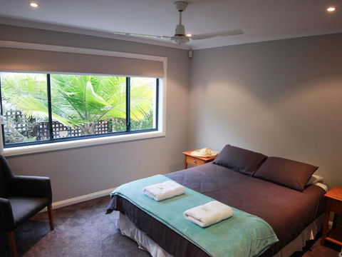 Absolutely Avoca 114a Avoca Drive Avoca Beach - Tourism Caloundra 6