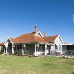 The Convent Boutique Accommodation & Cafe - Tourism Caloundra 0