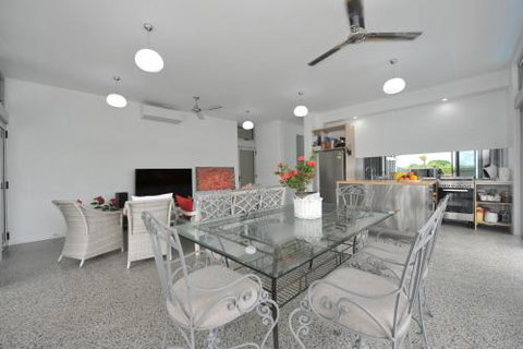 1 Murphy Street Port Douglas - Tourism Caloundra 3