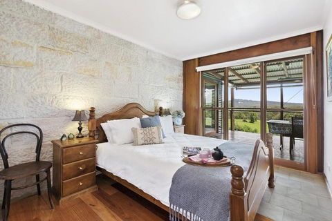 CHRISTOPHERS COTTAGE - Tourism Caloundra 2