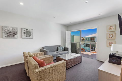 Pacific Blue Apartment 244 / 265 Sandy Point Rd - Tourism Caloundra 6